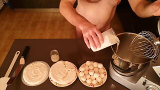 Cicci77 after having collected 50 grams of cum, prepares a sperm meringue cake!